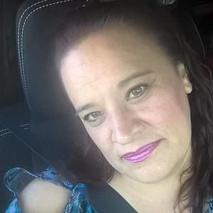 Meet your Posher, Ofelia